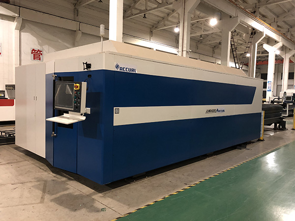 Fuldt lukket Pallet Changer Fiber Laser Pipe og Sheet Metal Cutting Machine